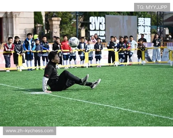 全球3V3足球世界杯国际组比赛周末青岛开赛,16支队伍争夺冠军 全球3V3足球世界杯国际组比赛周末青岛开赛,16支队伍争夺冠军